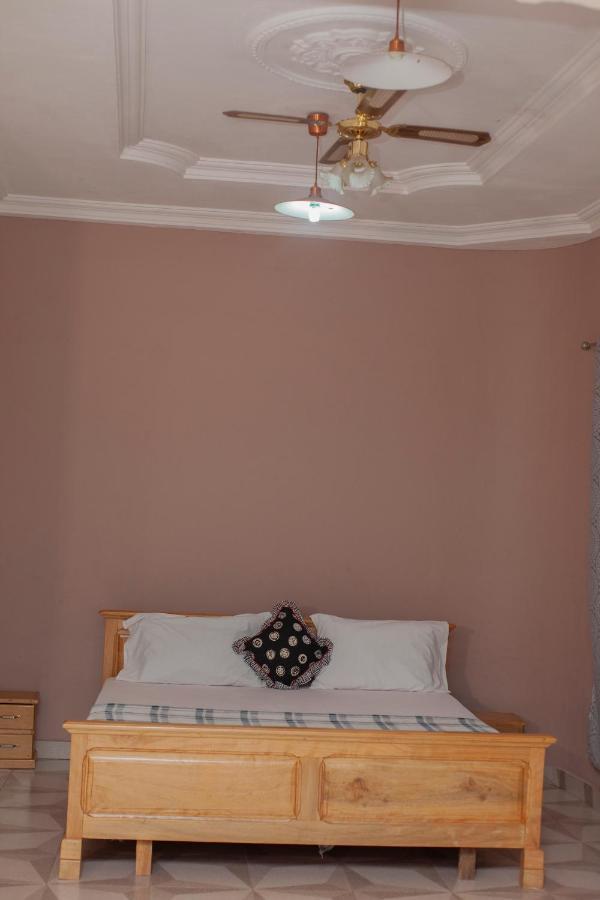 Patayo Lodge Kumasi Extérieur photo