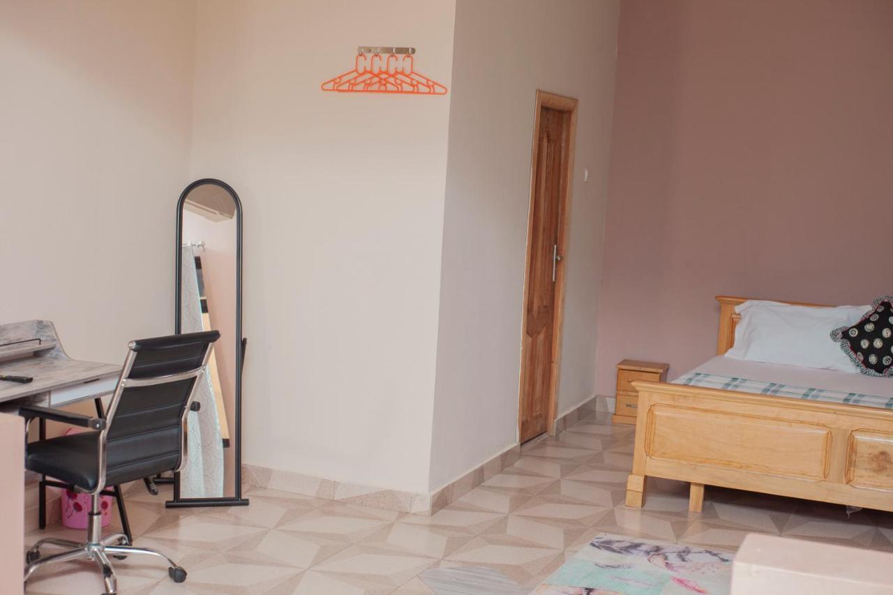Patayo Lodge Kumasi Extérieur photo